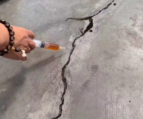 巴州混凝土裂缝修补技术详解​